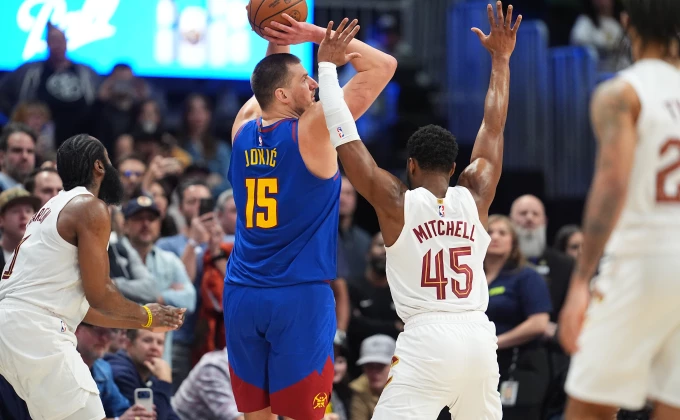 AP Photo/David Zalubowski